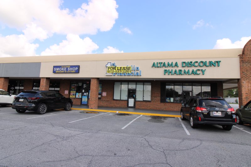 Altama Avenue 95 (Lolo Mart Vape Shop) - 1